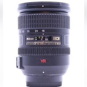 Nikon 18-200mm DX AF-S Zoom Lens - Black with Red VR Accent